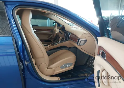 2012 Porsche Panamera 2/4 из США, поврежденный, VIN WP0AA2A75CL013158